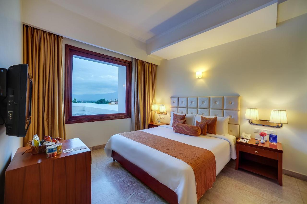 Royal Sarovar Portico Siliguri Dış mekan fotoğraf