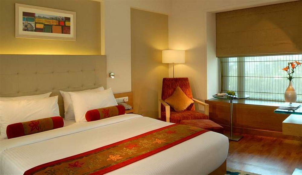Royal Sarovar Portico Siliguri Dış mekan fotoğraf