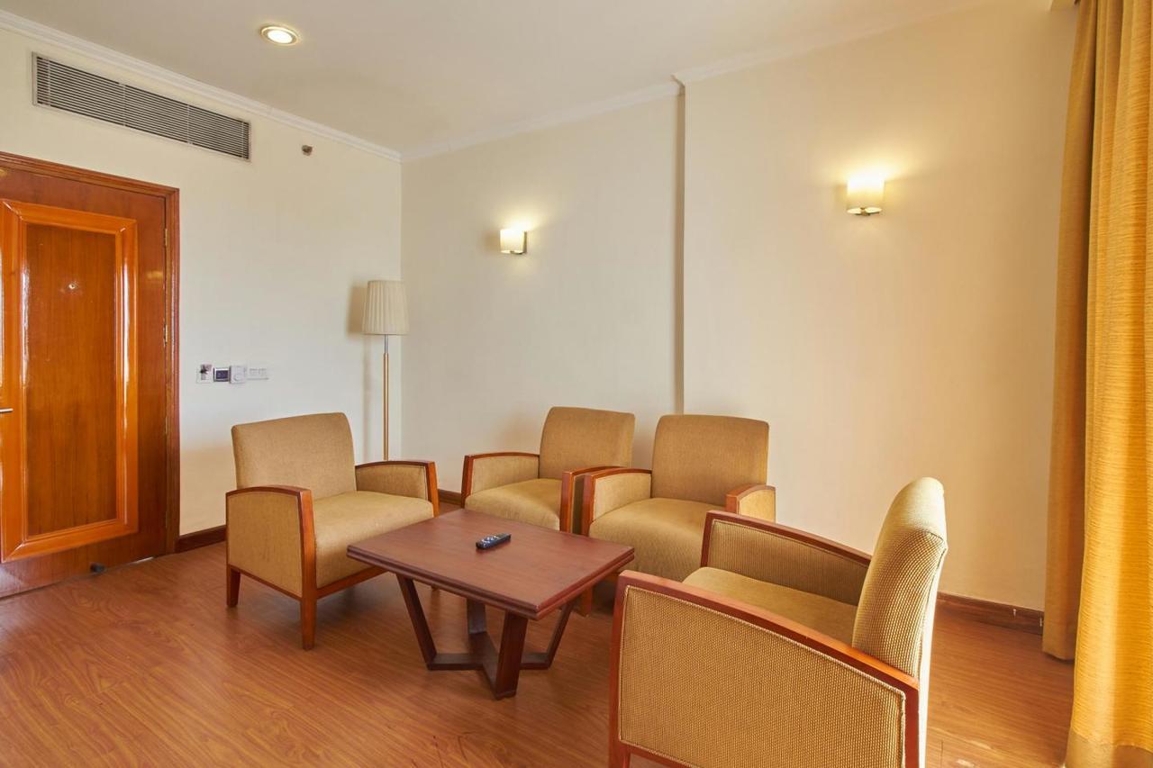 Royal Sarovar Portico Siliguri Dış mekan fotoğraf