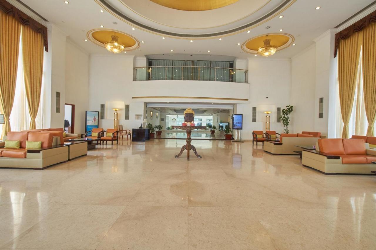 Royal Sarovar Portico Siliguri Dış mekan fotoğraf