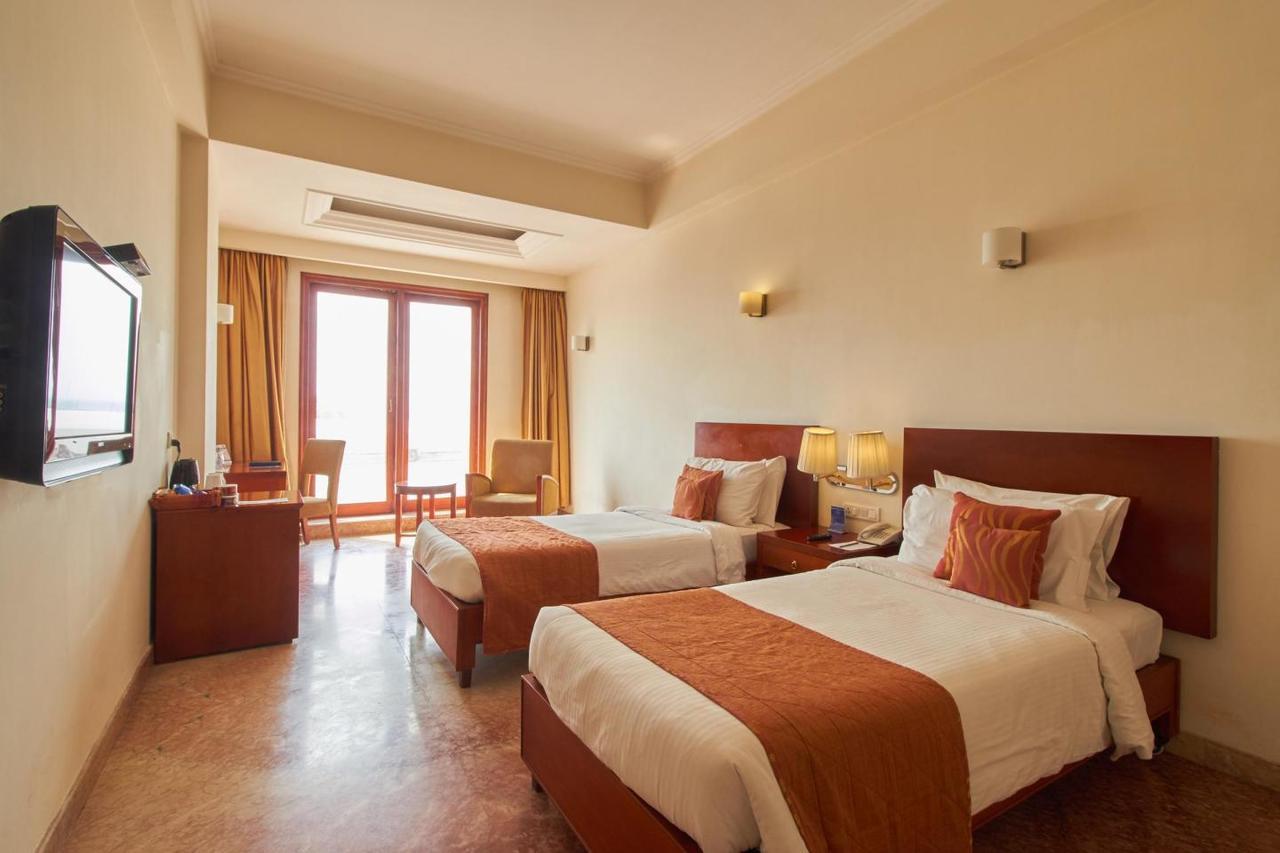 Royal Sarovar Portico Siliguri Dış mekan fotoğraf