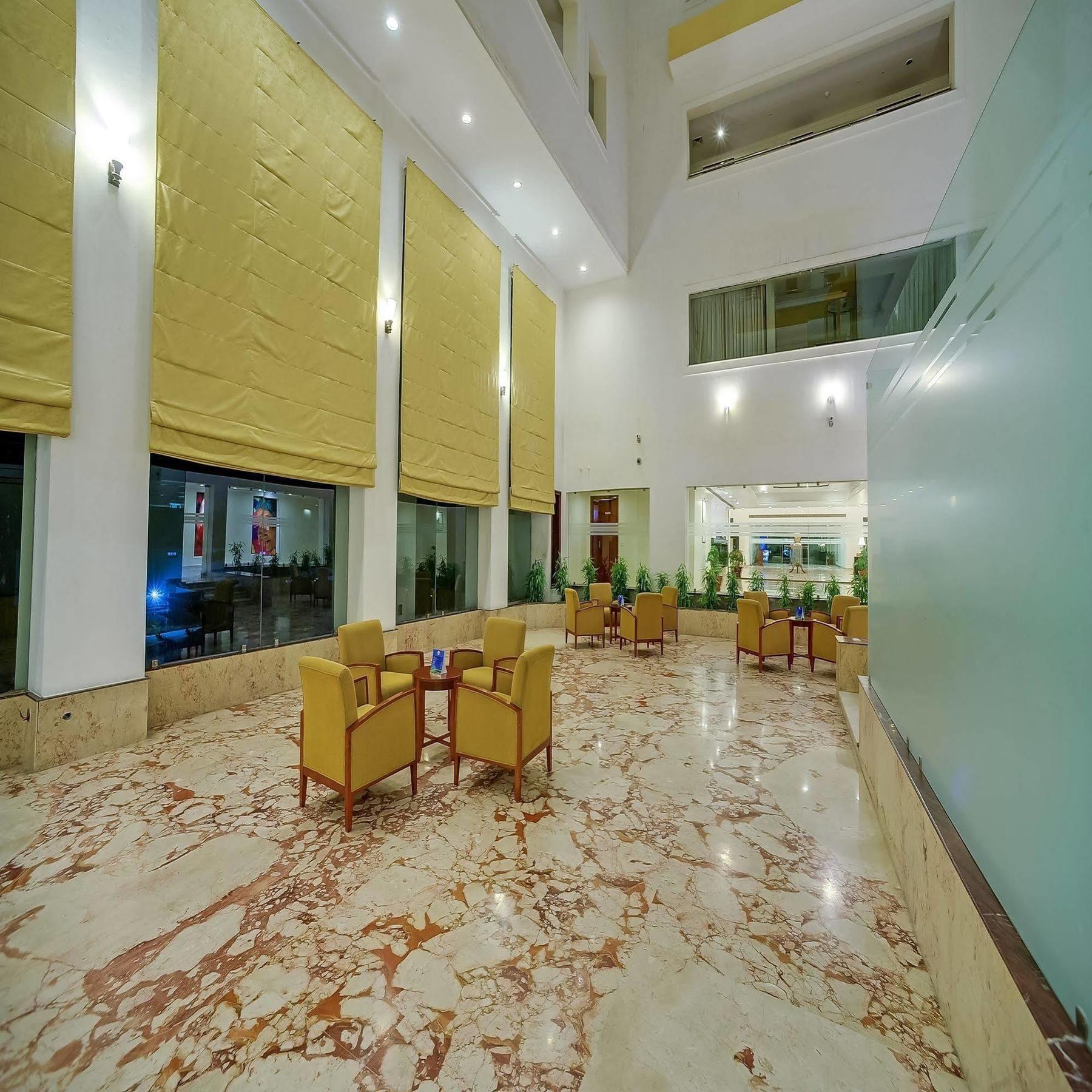Royal Sarovar Portico Siliguri Dış mekan fotoğraf