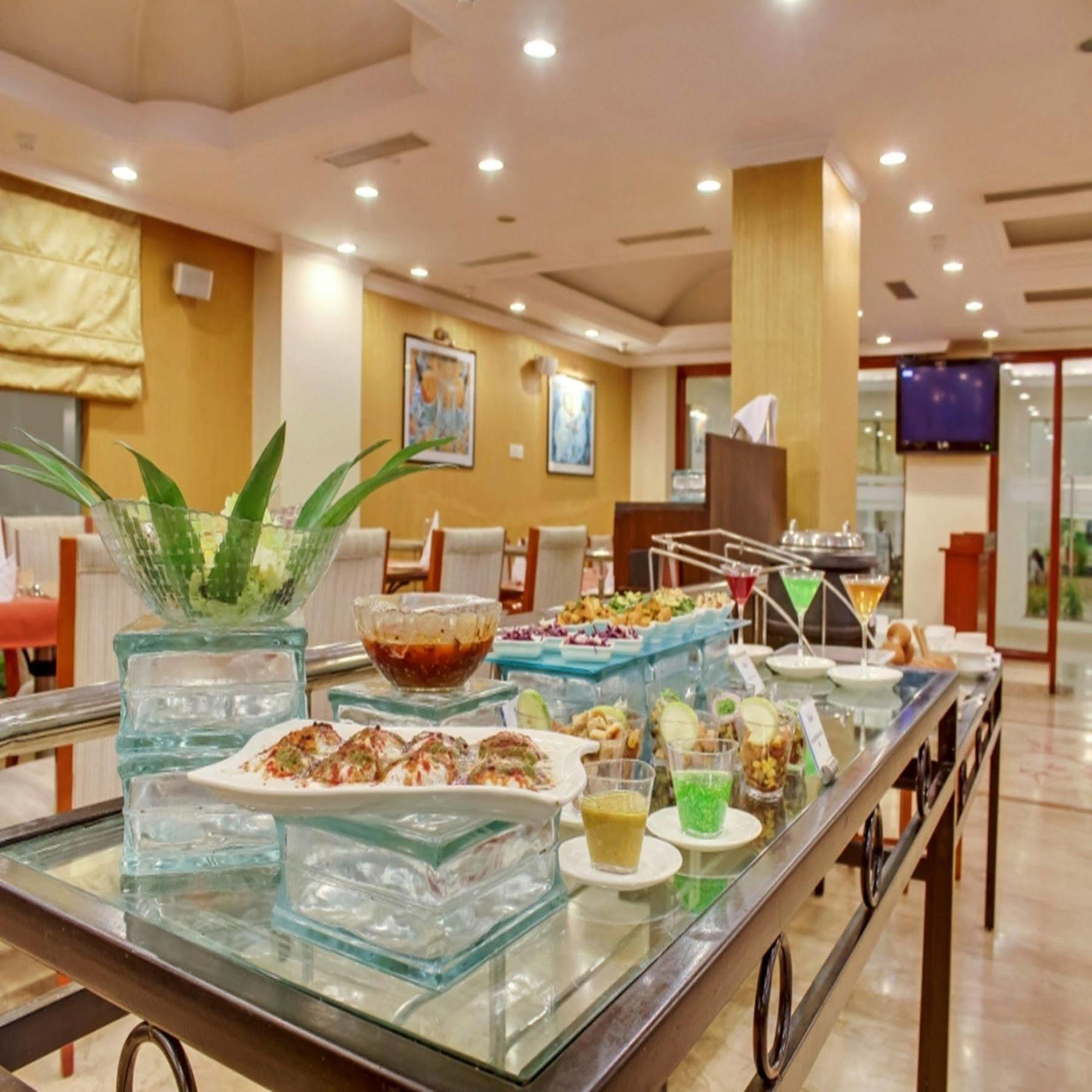 Royal Sarovar Portico Siliguri Dış mekan fotoğraf