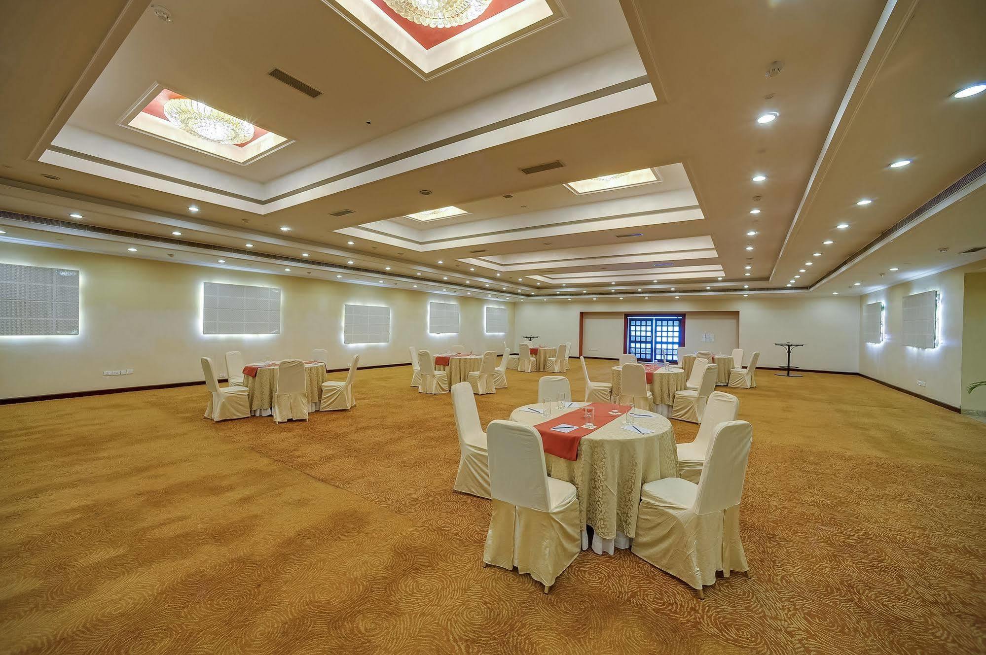 Royal Sarovar Portico Siliguri Dış mekan fotoğraf