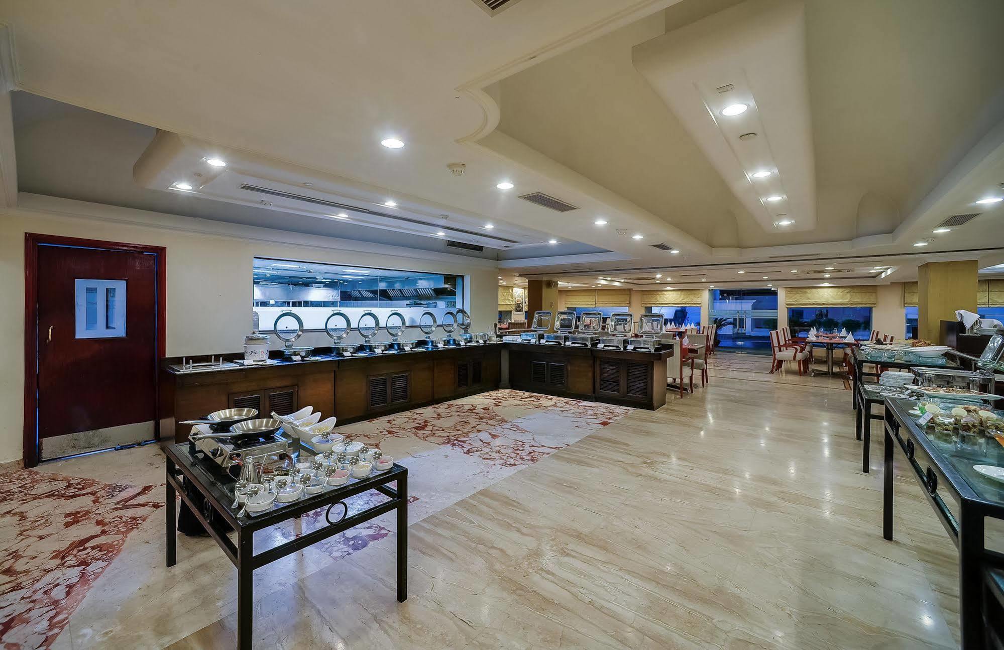Royal Sarovar Portico Siliguri Dış mekan fotoğraf